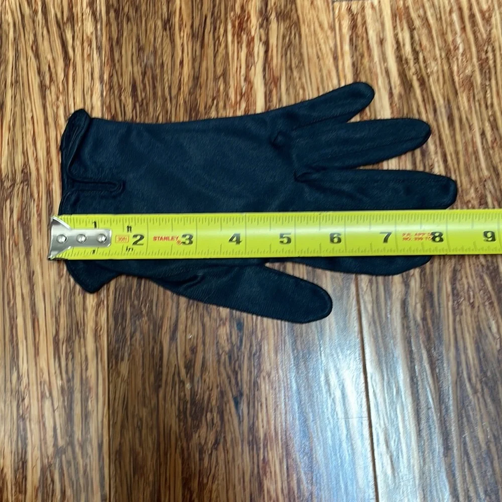 Vintage black stretchy fabric driving gloves one size